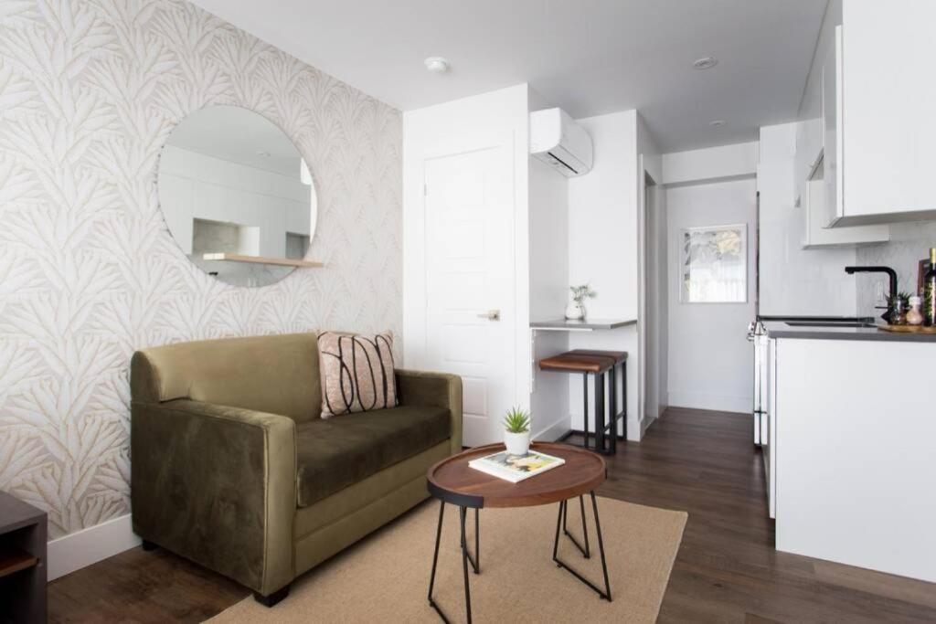 Wonderful Studio In Little Italy With Full Bath By Den Stays Montreal Zewnętrze zdjęcie