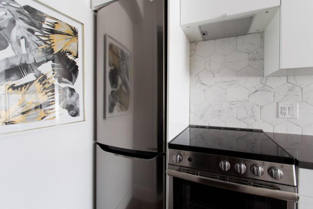Wonderful Studio In Little Italy With Full Bath By Den Stays Montreal Zewnętrze zdjęcie