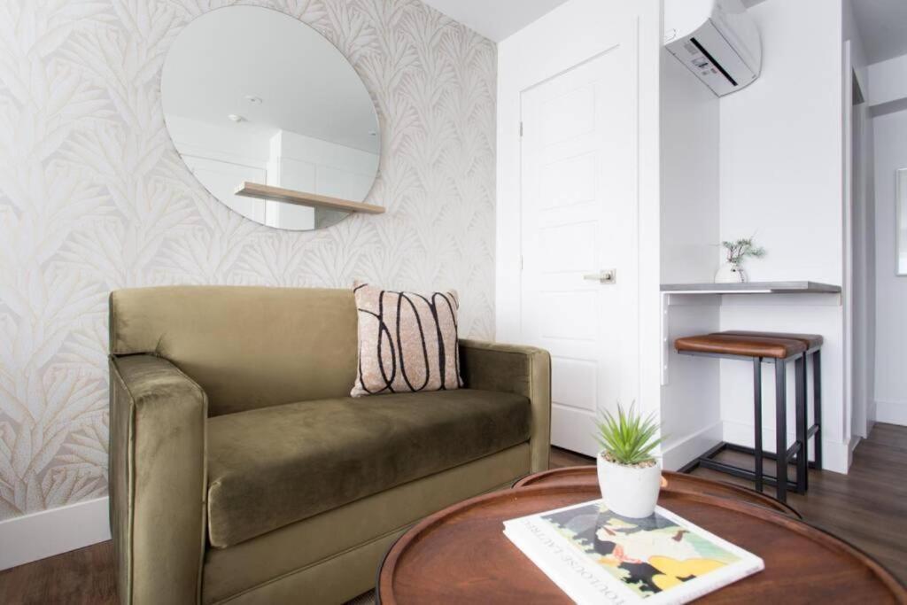 Wonderful Studio In Little Italy With Full Bath By Den Stays Montreal Zewnętrze zdjęcie